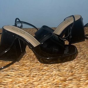 EGO Vynl heeled sandals